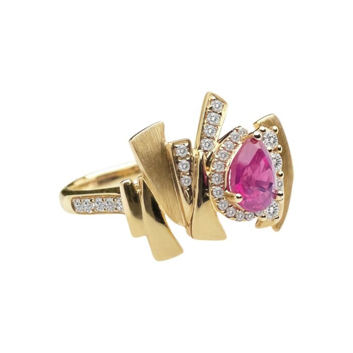 Original Design Natural Untreated Vietnamese Ruby 18K Gold Diamond Ring